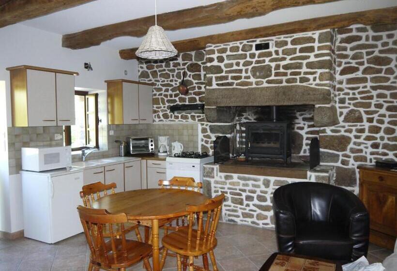 Дом 2 Спальни, Gîte Les Sageais