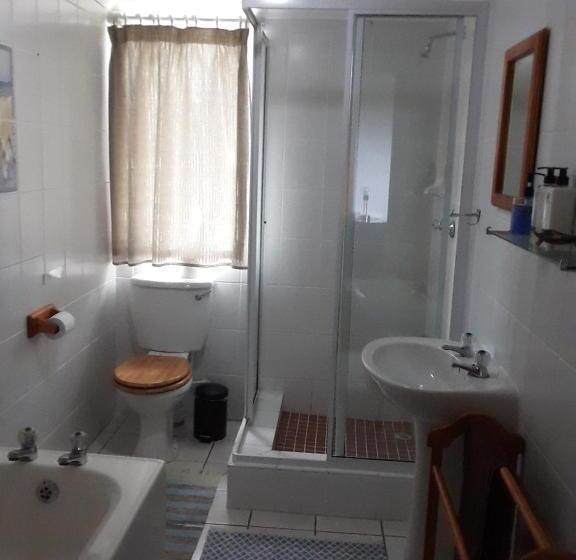 Номер Стандарт Вид на Море, The Trailhouse