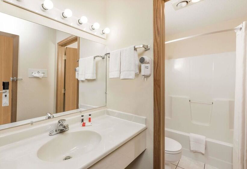 Номер Стандарт 2 Двуспальные Кровати, Days Inn By Wyndham Atlantic