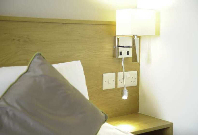 Номер Стандарт Трехместный, Kings Cross Inn