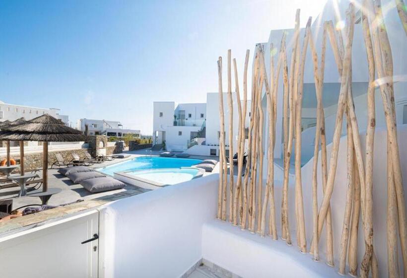 Президентский Люкс, Liana Beach Hotel & Spa