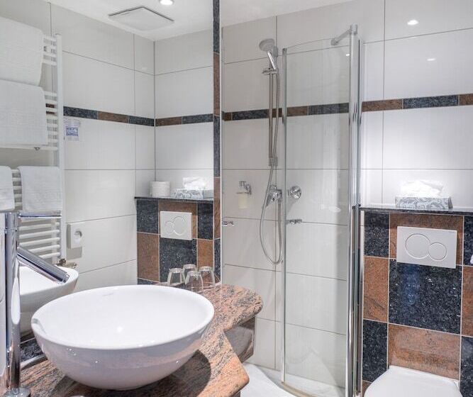 اتاق استاندارد سه نفره, Aparthotel Astro   Nichtraucher