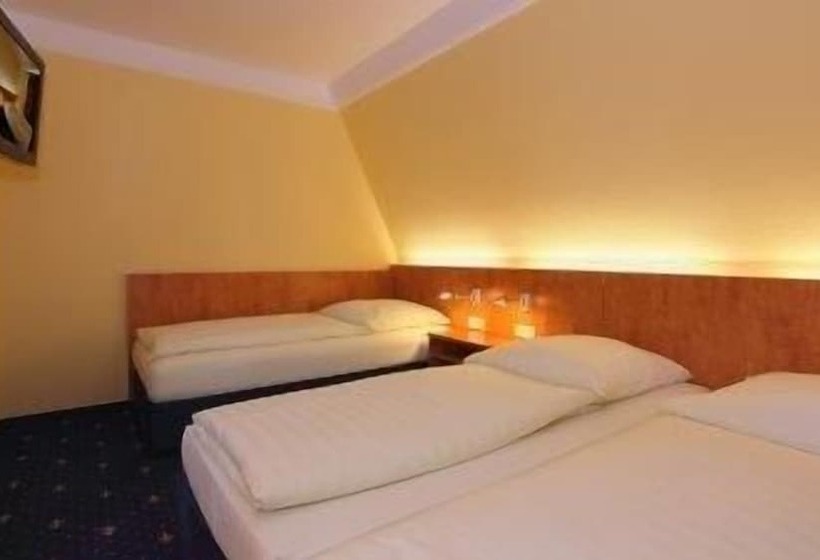 اتاق استاندارد سه نفره, Aparthotel Astro   Nichtraucher