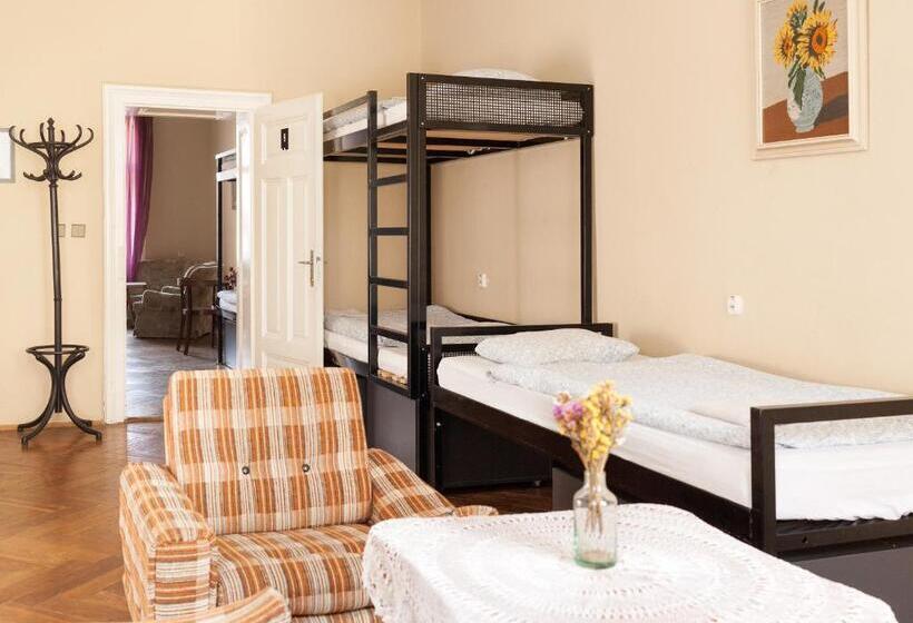 共用房间的床, Hostel Fléda