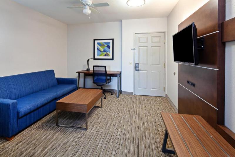 Стандартный Номер Кровать Кинг, Holiday Inn Express Hotel & Suites El Dorado, An Ihg