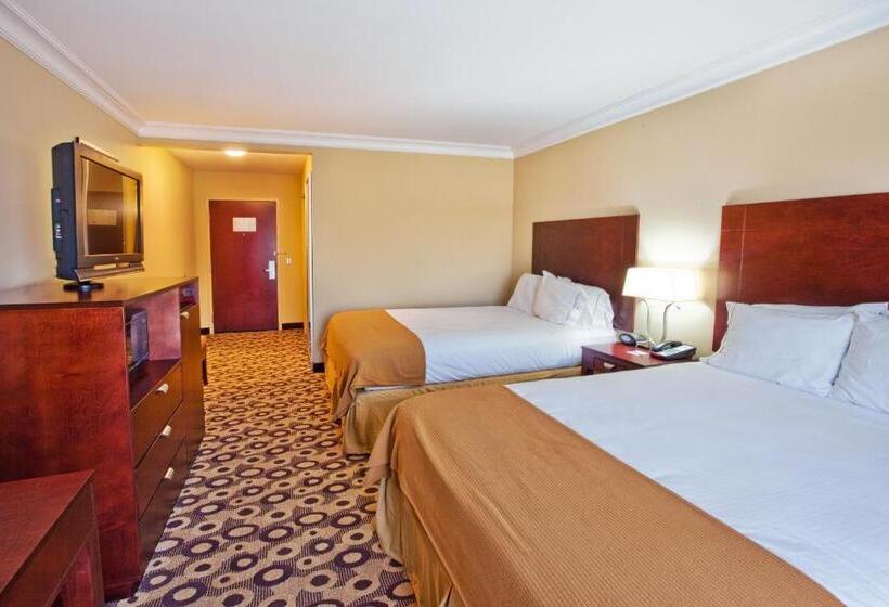 חדר סטנדרט, Holiday Inn Express & Suites Macon   I 475, An Ihg