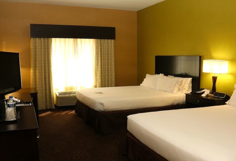 Номер Стандарт, Holiday Inn Express Hotel & Suites Saginaw, An Ihg
