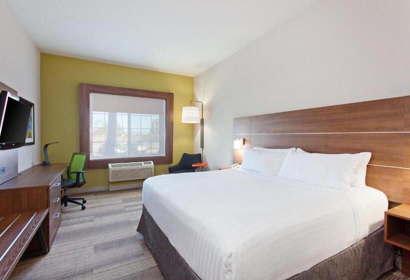 キングサイズベッドのエクゼクティブルーム, Holiday Inn Express & Suites Corona, An Ihg