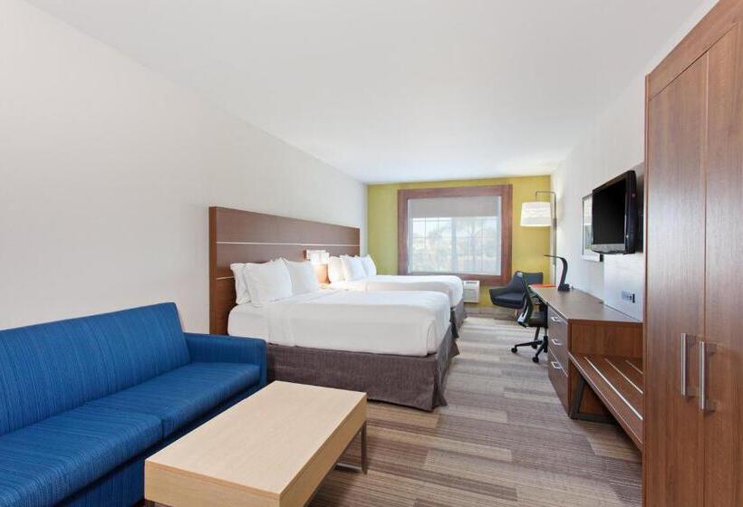 スタンダードスタジオ, Holiday Inn Express & Suites Corona, An Ihg