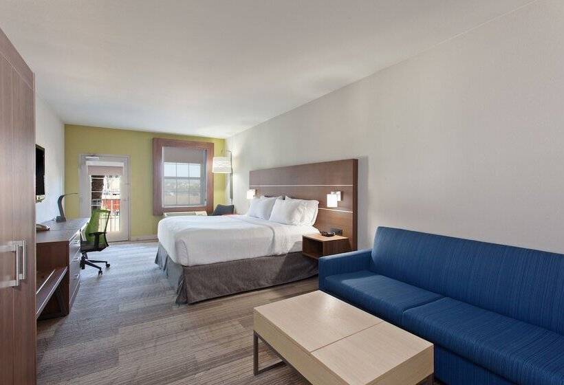 スイート, Holiday Inn Express & Suites Corona, An Ihg