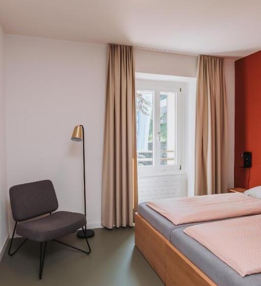 Номер Стандарт Индивидуальный, Montreux Youth Hostel