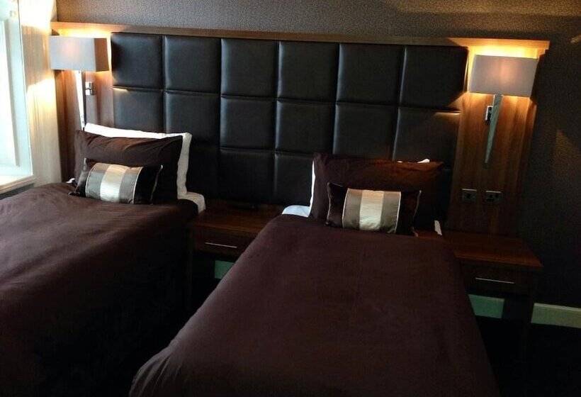 Номер Deluxe, The Fort Hotel
