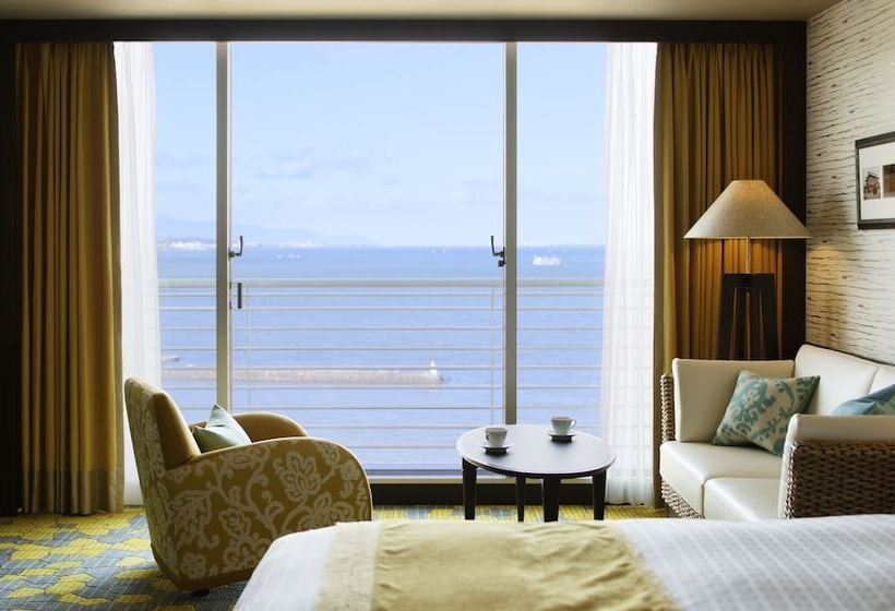 Номер Deluxe, Biwako