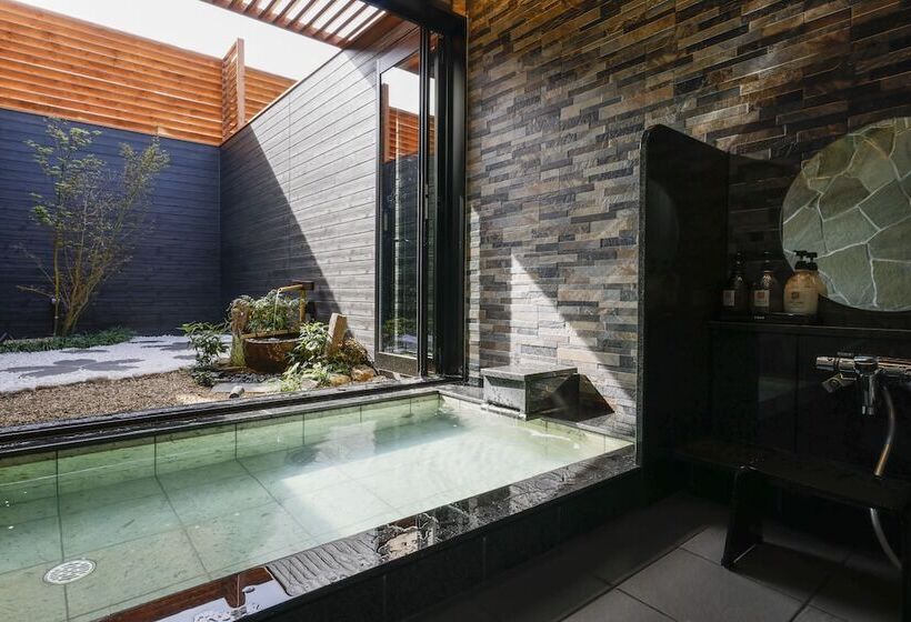 Семейный Номер, Kansai Airport Spa Hotel Garden Palace