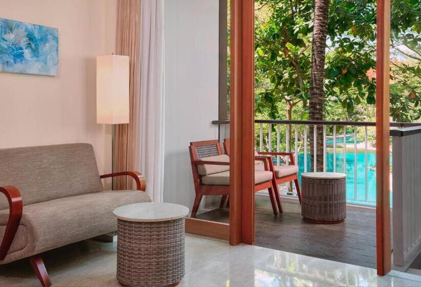 Quarto Deluxe Cama King, Courtyard By Marriott Bali Nusa Dua Resort