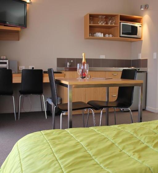 سوییت, Park View Motor Lodge