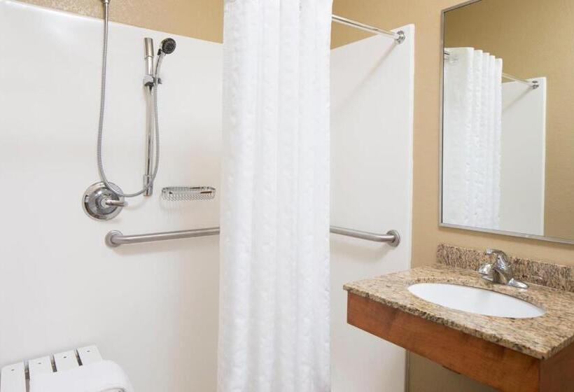 Люкс Адаптированный для Инвалидов, Candlewood Suites La Crosse, An Ihg