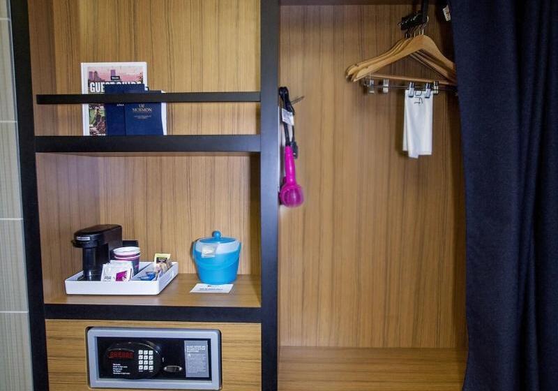 Люкс Кровать Кинг, Holiday Inn Express Sweetwater, An Ihg
