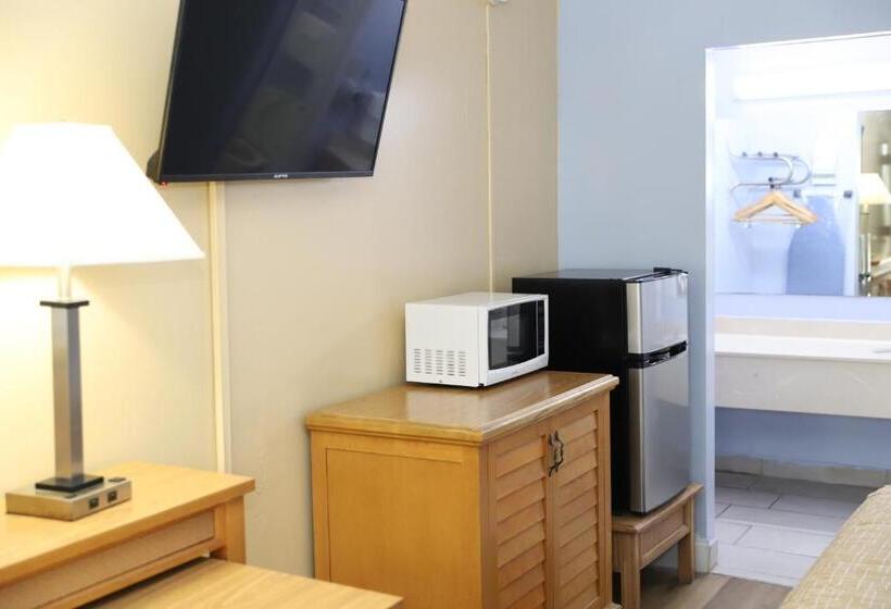 Стандартный Номер Кровать Кинг, Super 8 By Wyndham Florence Sc I 95 North   Hwy 76