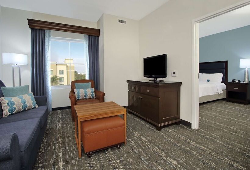 适合残疾人士使用的套间, Homewood Suites By Hilton Miami Airport West