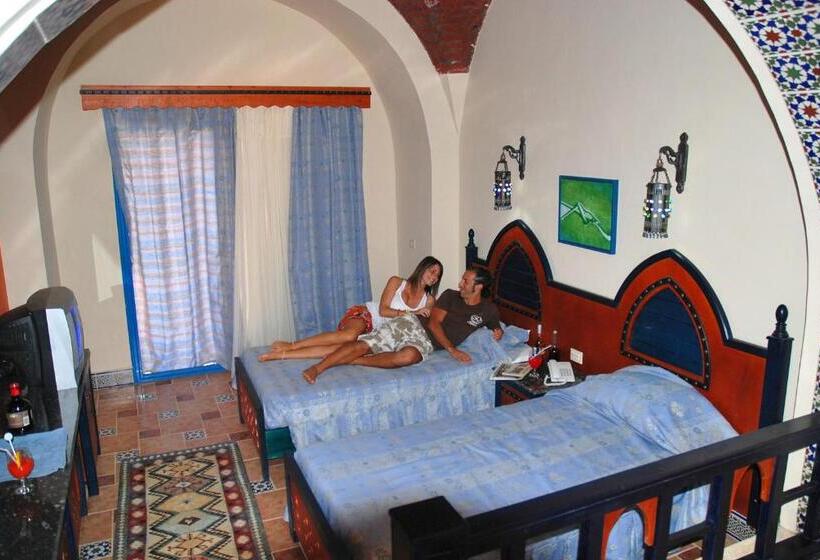 اتاق سوپریور با چشم‌انداز دریا, Faraana Height Aqua Park Resort