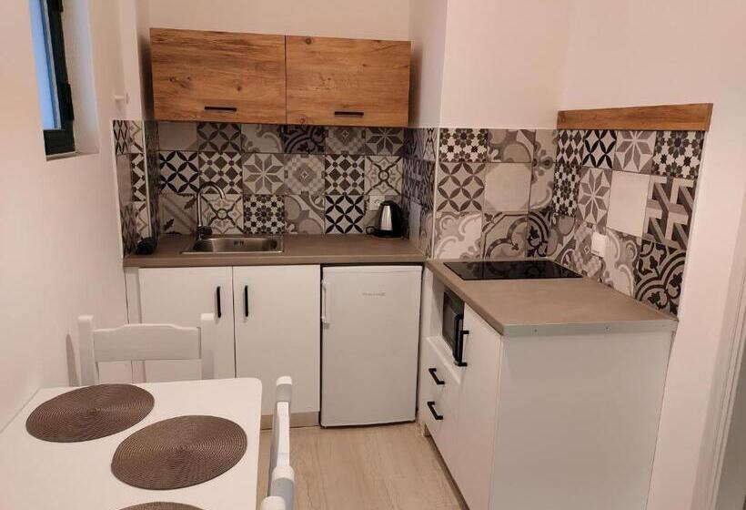 Апартаменты Deluxe 1 Спальня, Valentinos Apartments