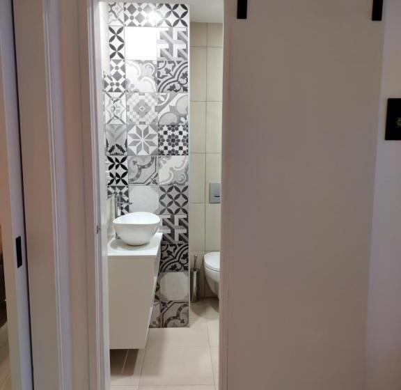 Апартаменты Deluxe 1 Спальня, Valentinos Apartments