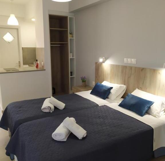 Номер Deluxe Вид на Сад, Valentinos Apartments