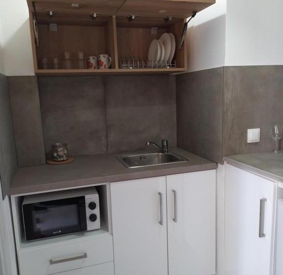 Номер Deluxe Вид на Сад, Valentinos Apartments