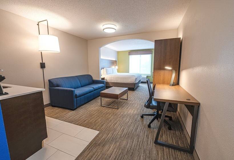 スイート, Holiday Inn Express Hotel & Suites Goshen, An Ihg
