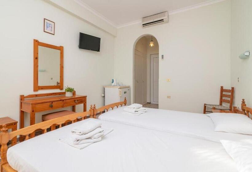 Triple Room Sea View, Asteria