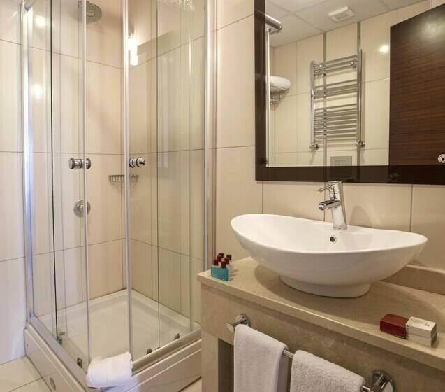 سوییت, Safir Hotel