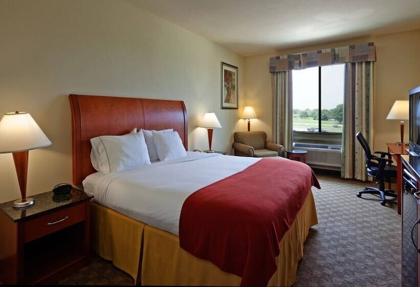Номер Стандарт, Holiday Inn Express Hotel And Suites Fairfield North, An Ihg