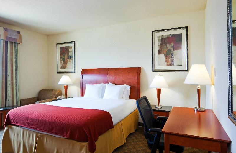 Стандартный Номер Кровать Кинг, Holiday Inn Express Hotel And Suites Fairfield North, An Ihg