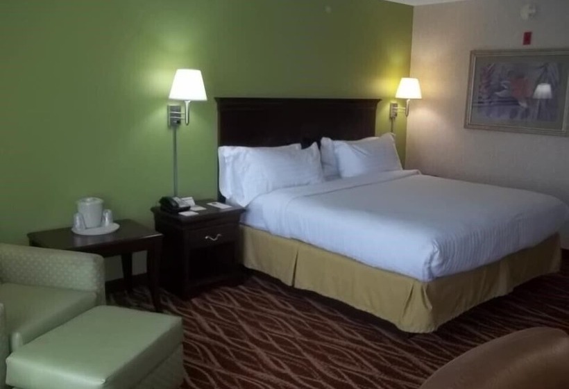 Люкс Повышенной Комфортности, Baymont Inn & Suites By Wyndham Findlay