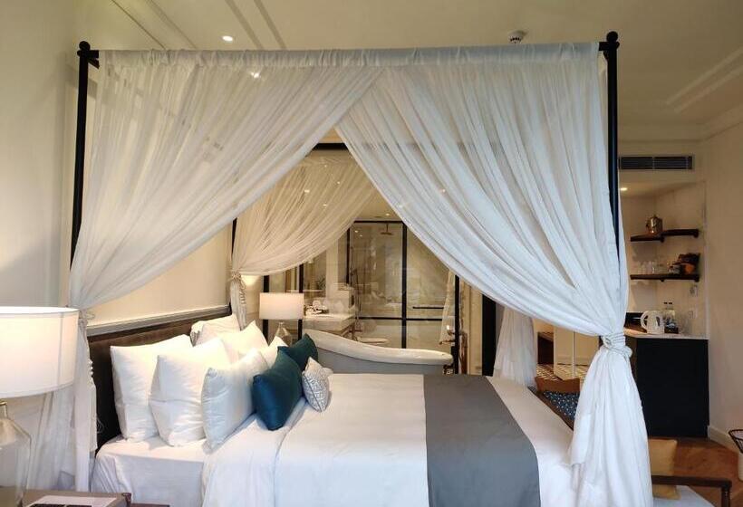 스위트, Radisson Hotel Shimla