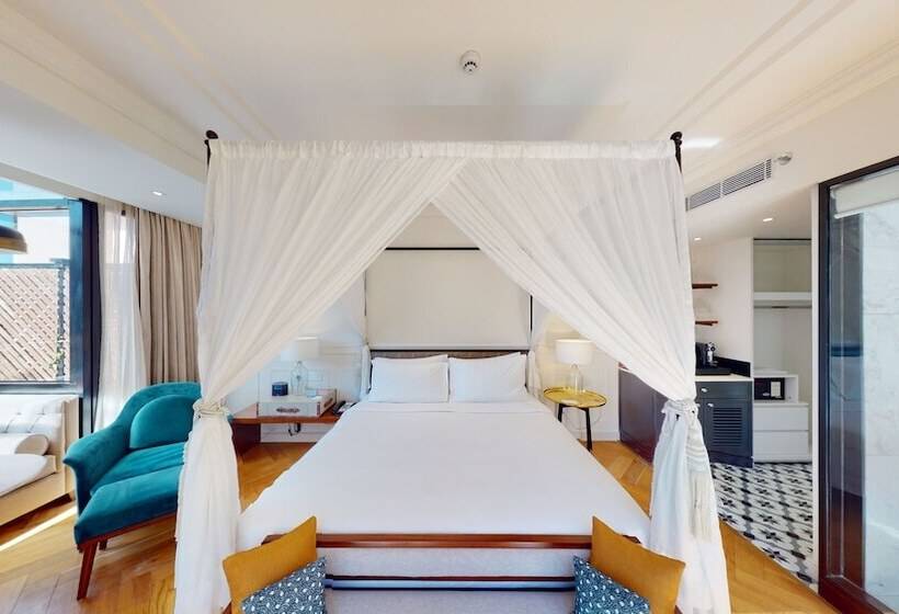 스위트, Radisson Hotel Shimla