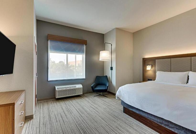 Family Suite, Holiday Inn Express Hotel And Suites Weatherford, An Ihg