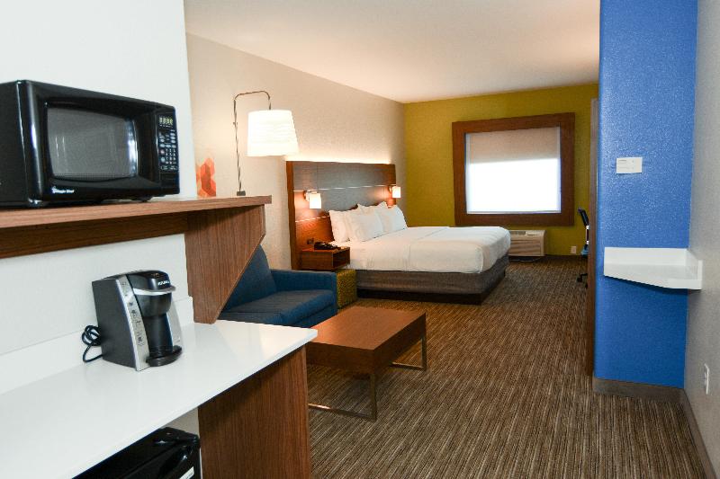 Люкс Кровать Кинг, Holiday Inn Express Hotel & Suites New Boston, An Ihg
