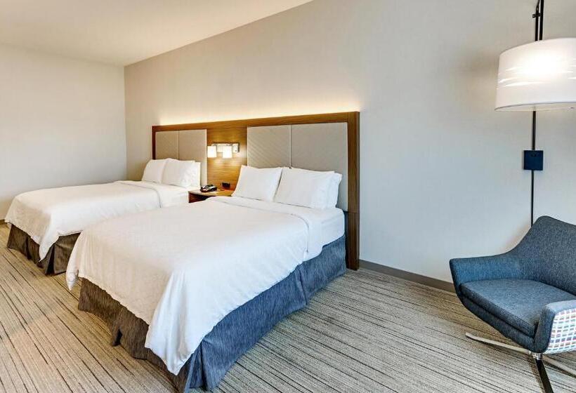 Номер Стандарт Адаптированный для Инвалидов, Holiday Inn Express Hotel And Suites Weatherford, An Ihg