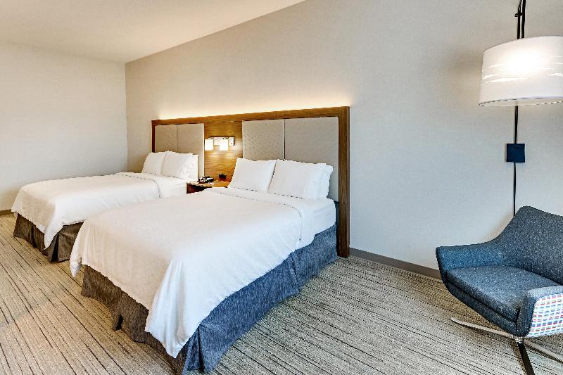 Номер Стандарт Адаптированный для Инвалидов, Holiday Inn Express Hotel And Suites Weatherford, An Ihg