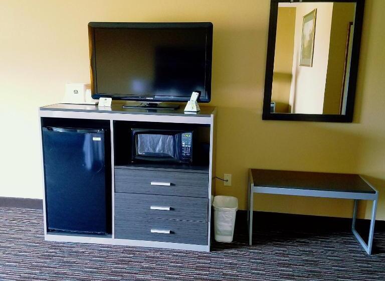 Номер Стандарт Кровать Кинг Адаптированный для Инвалидов, Best Western Topaz Lake Inn