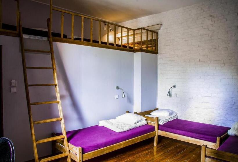 Трехместный Номер Стандарт Совместная Ванная, Angel Hostel