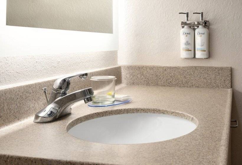 Студия Стандарт, Candlewood Suites Watertown Fort Drum, An Ihg
