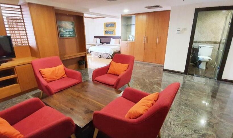 Семейный Номер, Kemena Hotel Bintulu