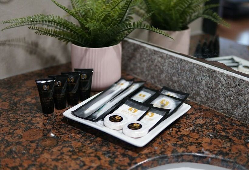 Номер Deluxe, Kemena Hotel Bintulu