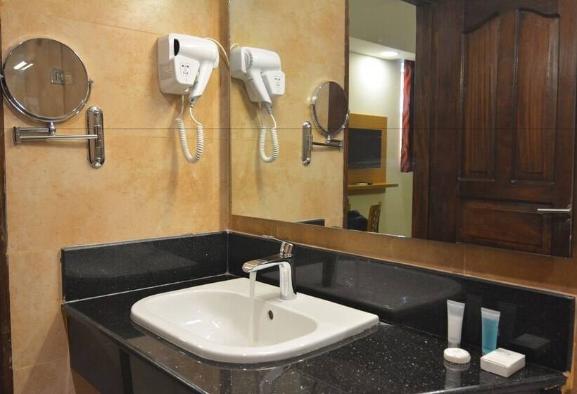 اتاق سوپریور, Prideinn Hotel Mombasa City