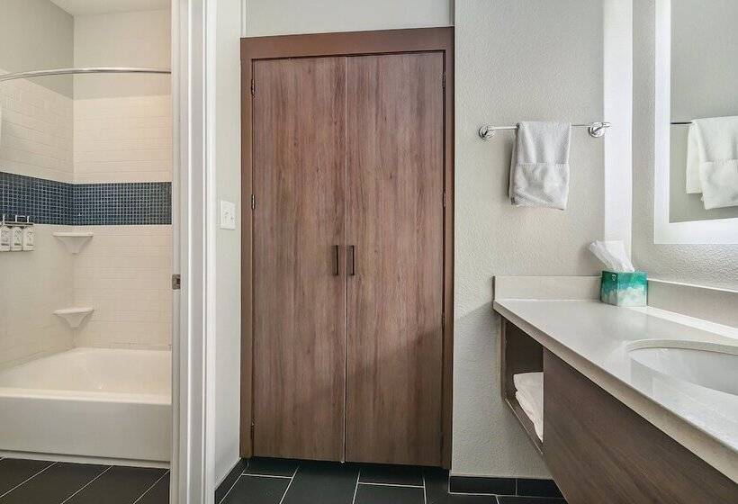 スイート, Staybridge Suites Tyler University Area, An Ihg