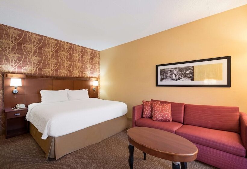 Номер Deluxe, Sonesta Select Detroit Auburn Hills