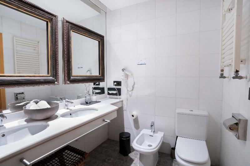 Номер Deluxe, Warwick Al Dabab Riyadh